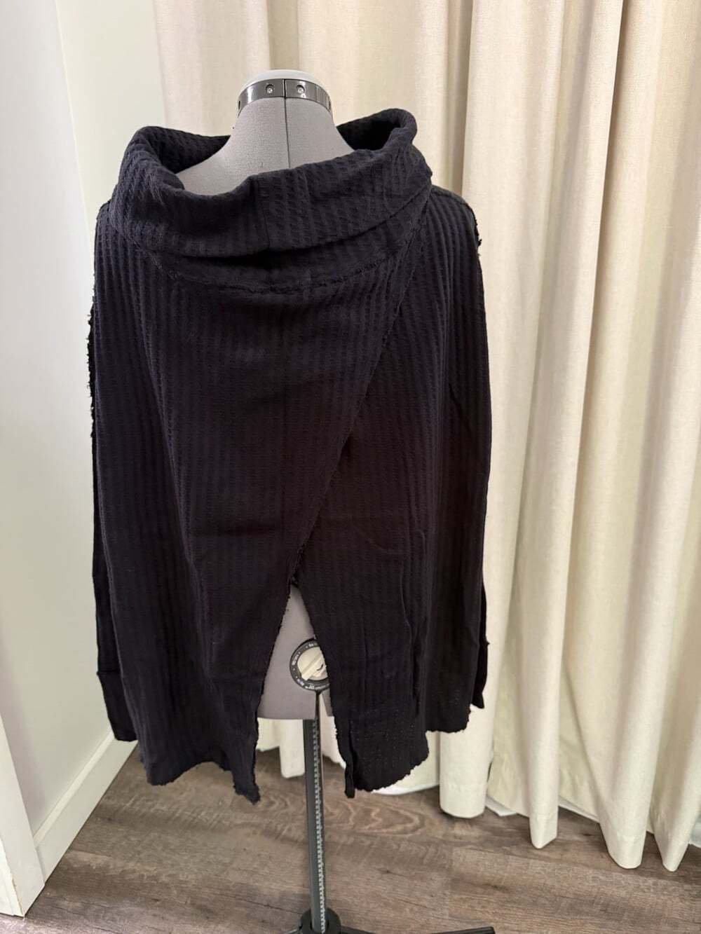 Free People Juicy Black Ribbed Knit Cowl Neck Tunic Top. NWT Small Oversized - Picture 6 of 15